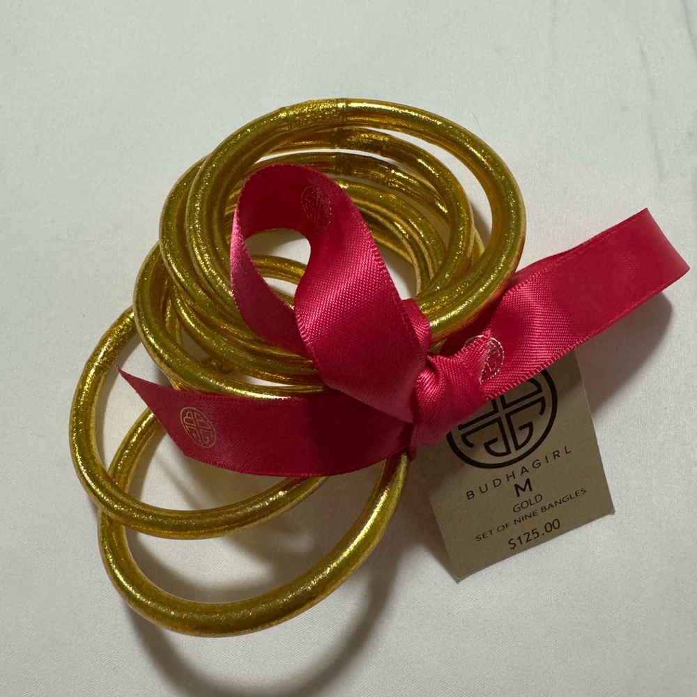 Elegant Gold Bracelet Set with Metallic Finish